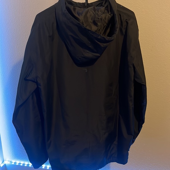 Mens Medium Black Windbreaker - Picture 2 of 4